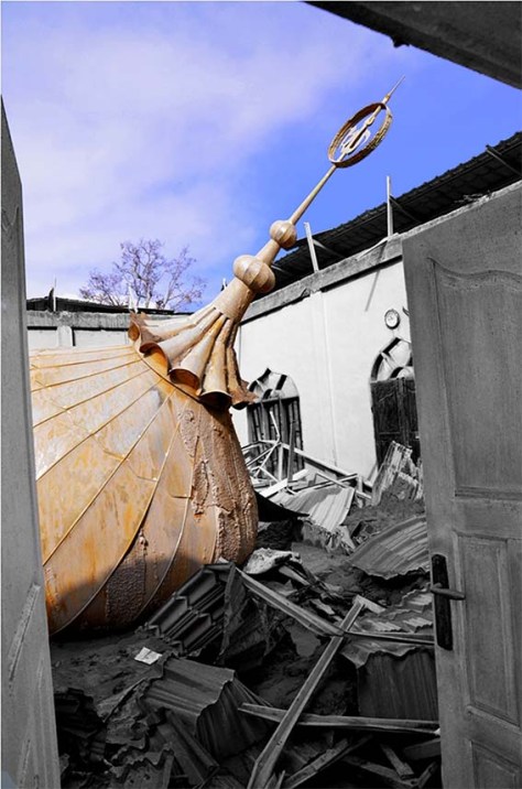 Marhaban Ya Ramadhan; Sebuah Masjid yang runtuh di lereng Sinabung. Juni 2014